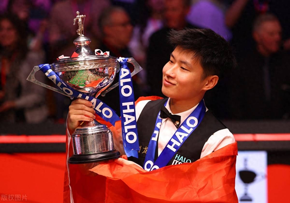 如今的他已 如今的他已